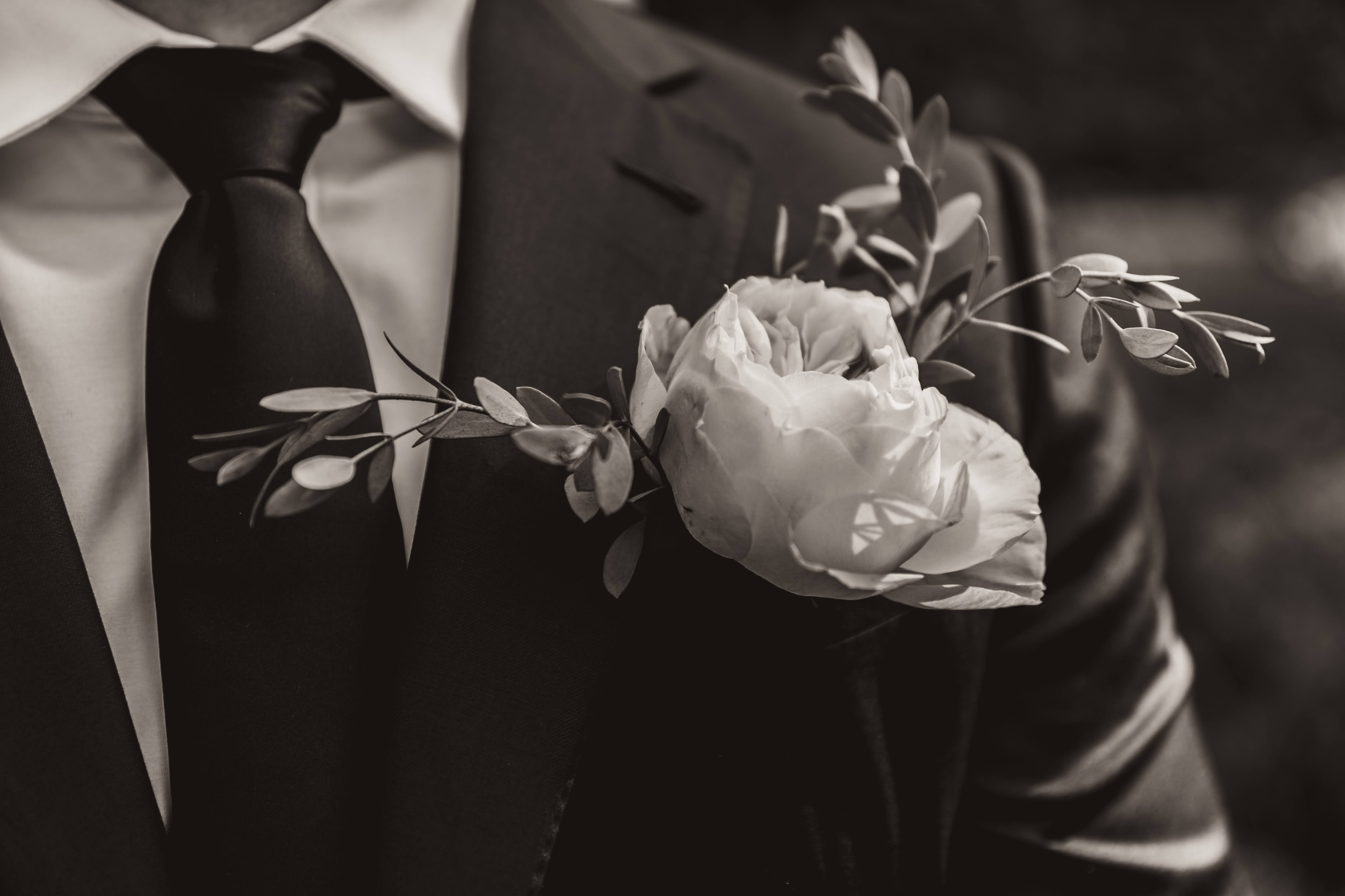 2025 Groom Style Guide: Trending Men's Wedding Suit Colors You'll Want to Wear